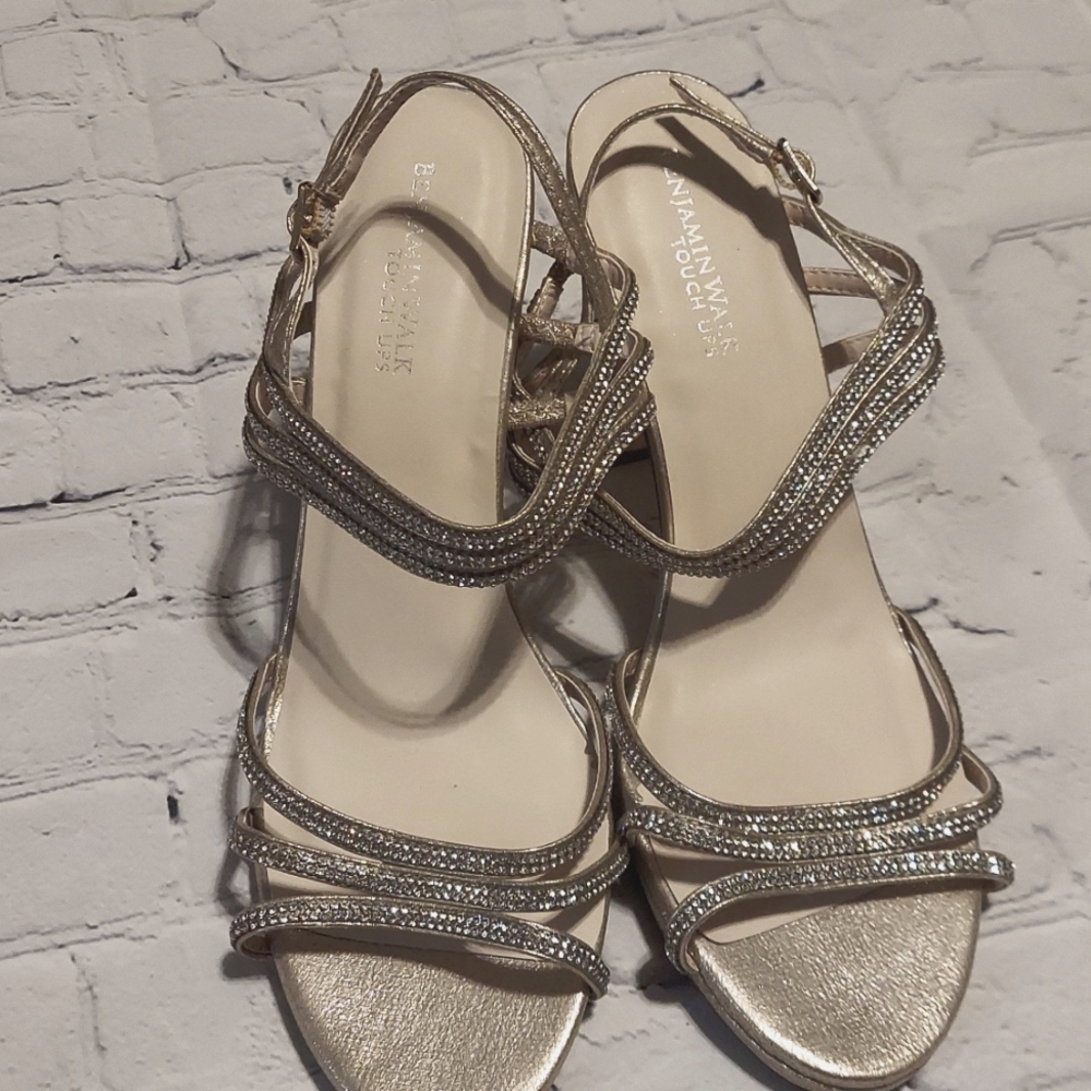 Size 9m Benjamin Walk Touch Ups Prom/ Wedding Shoes nwob